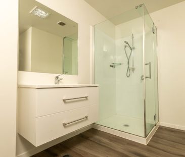 Semi Furnished Three Bedroom Townhouse Mount Roskill - Photo 1