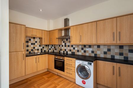 2 bedroom terraced house to rent - Photo 2