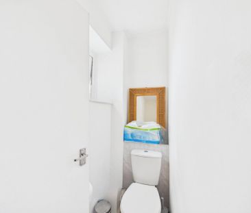 Grove Court, Beaconsfield, Buckinghamshire,HP9 - Photo 4