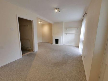 Hereward Road, Cirencester, GL7 - Photo 3