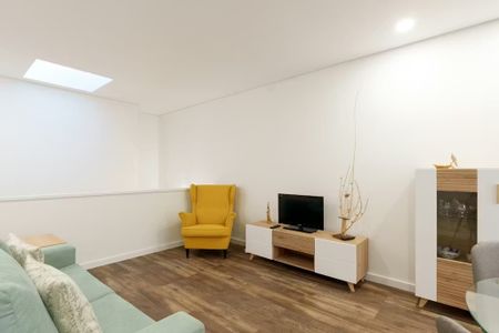 Rua da Estação, Porto, Braga 4300-214 - Photo 4