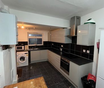 Room in a Shared House, Clonmell Road, N17 - Photo 2