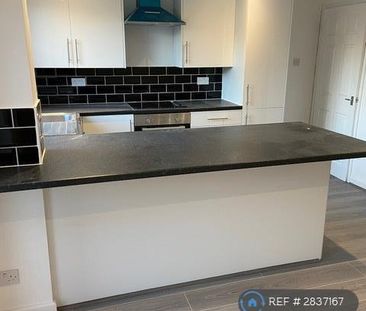 3 bedroom terraced house to rent - Photo 3