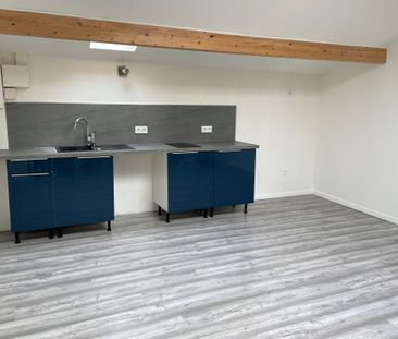 Location Appartement 2 pièces 38m² ST RAMBERT D ALBON 26140 - Photo 1