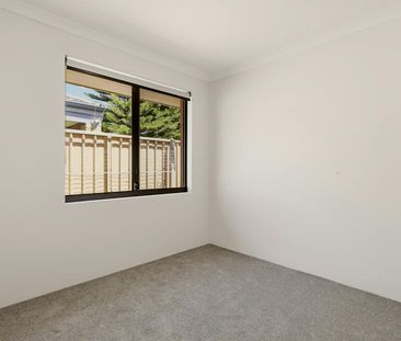Modern 4 Bedroom Home in a Prime Falcon Location - Photo 3