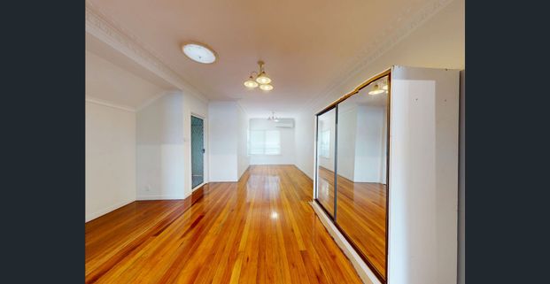 Stunning Family Home with City Views 4 Bedrooms + Pool + Prime Wavell Heights Location - Photo 1