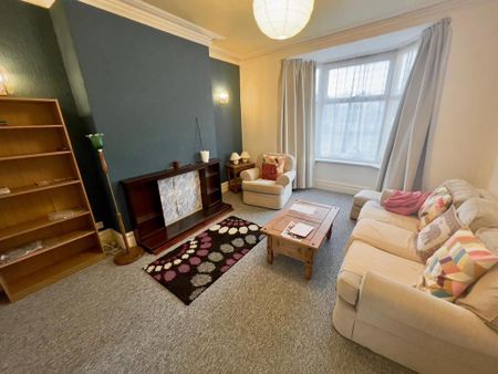 2 bedroom private hall to rent - Photo 5