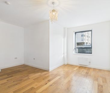 16 Elmfield Road, Bromley, BR1, London - Photo 1