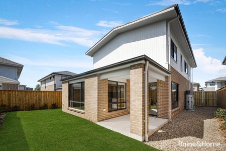 Brand New Four Bedroom Family Home In Prime Location! - Photo 3