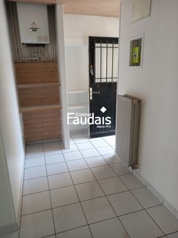 Location Appartement 1 pièce 33m² ISIGNY SUR MER 14230 - Photo 5