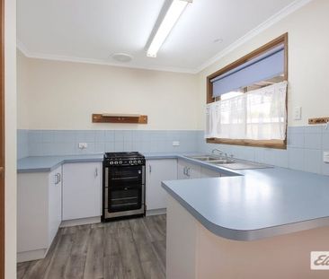 Charming 3-Bedroom Home with Spacious Outdoor Living – Perfect for ... - Photo 4