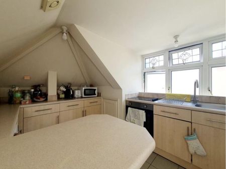 House share to rent - Photo 3