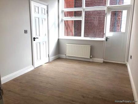 3 bedroom property to rent in Hove - Photo 3