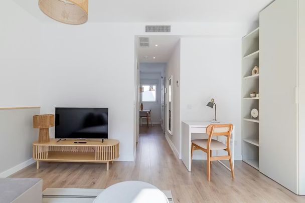 Calle de Teruel, Madrid, Community of Madrid 28020 - Photo 1