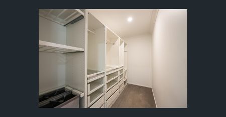 Modern Family Home with Smart Upgrades & Prime Fitzgibbon Location - Photo 5