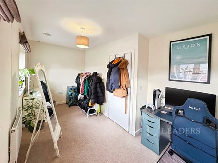 2 bedroom house to rent Peacock Close, Epsom, KT19 - Photo 4