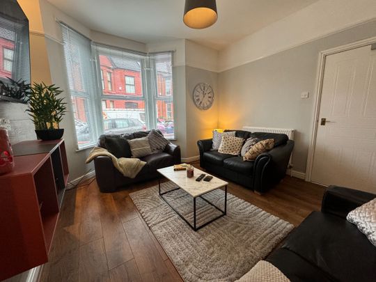 5 Bed Terraced House, Blenheim Road, L18 - Photo 1