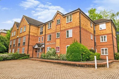 Carrington House, Westwood Road - Photo 2