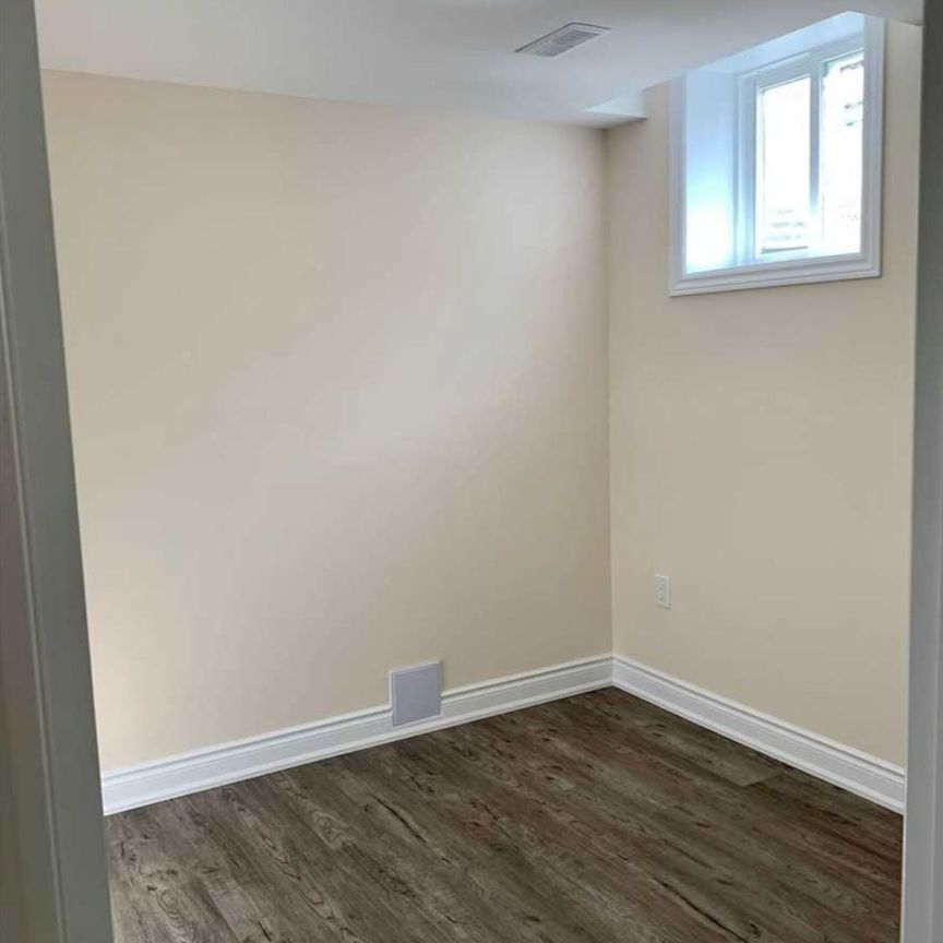 For Lease - 227 Nautical Boulevard Unit# B, Oakville, Ontario - Photo 1