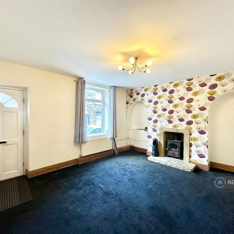 2 bedroom terraced house to rent - Photo 1