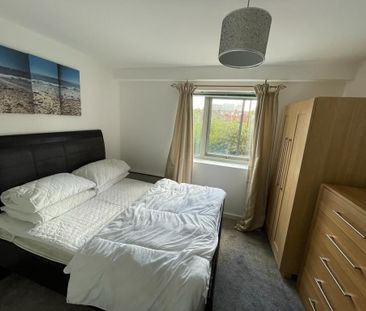 2 Bed Flat, Fremington Court, CV1 - Photo 6