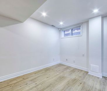 For Lease - 1051 Caven Street, Mississauga, Ontario - Photo 3