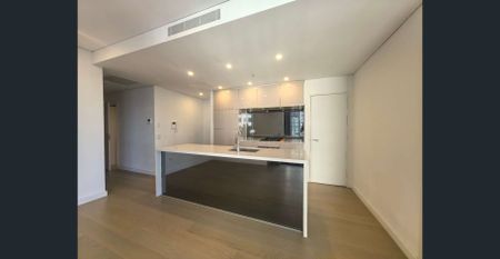 Prestigious one bedroom apartment at " Air" for lease - Photo 5