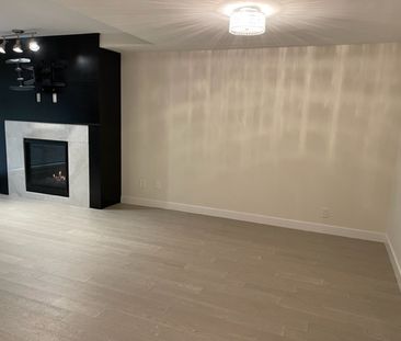 Newport 1 Bedroom Condo - Photo 3