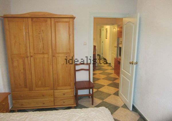 Alquiler de piso en Calle Salvador del Mundo, 4