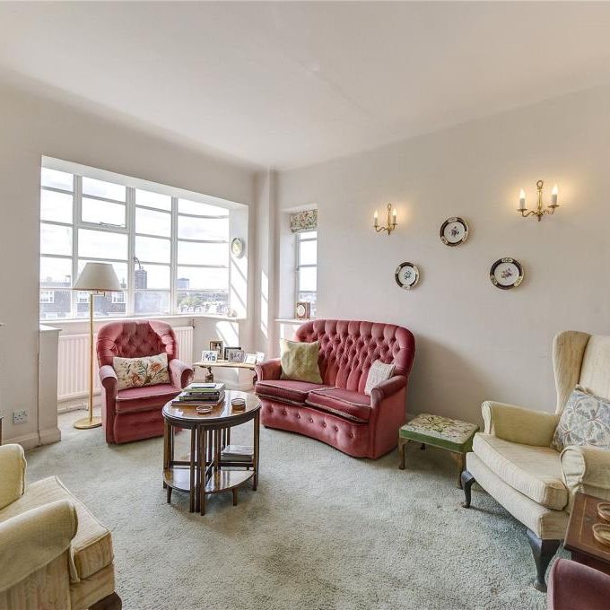 2 Bed Flat, Winchester Court, W8 - Photo 1