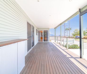 A HIDDEN GEM IN WEST GLADSTONE - STUNNING VIEWS, UNMATCHED CHARACTER! - Photo 1