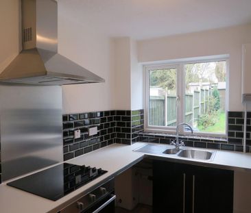3 bedroom semi-detached house to rent - Photo 4