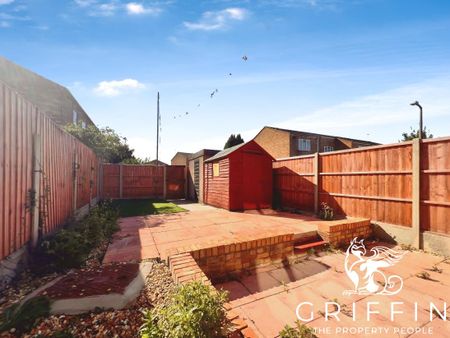 Monarch Close, Tilbury, RM18 - Photo 4