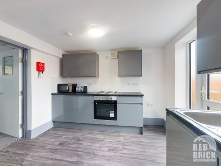 1 bedroom in a house share to rent - Photo 5