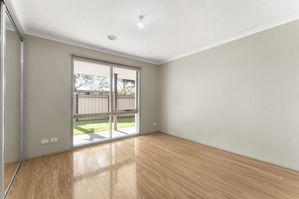 Inviting 3 Bedroom Home – A Must-See! - Photo 1