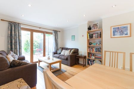 Landcroft Road, London, SE22 - Photo 2