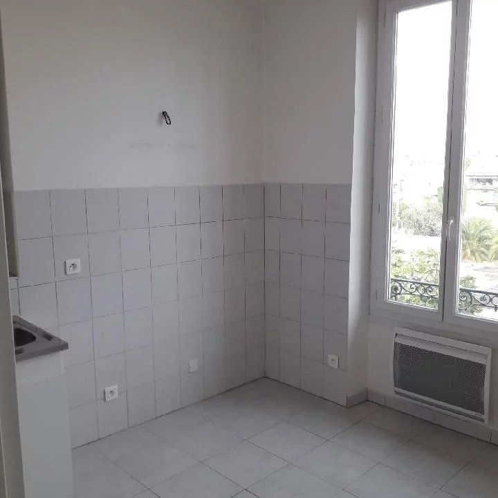 Location Appartement - Saint-Laurent-du-Var - Photo 1