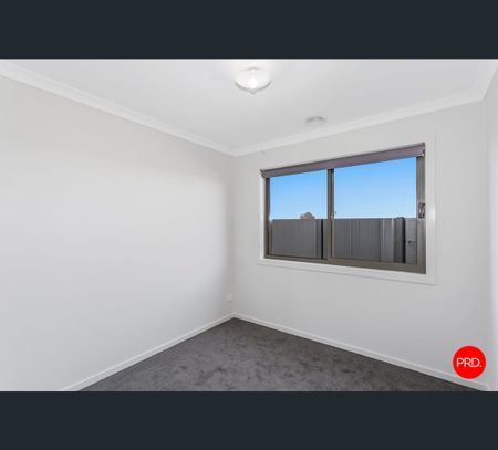 10 Fluke Street, Huntly, Vic 3551 - Photo 4