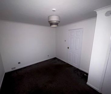 2 bedroom semi-detached house to rent - Photo 3