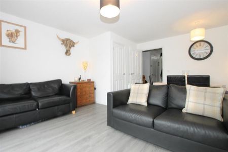 3 bedroom terraced house to rent - Photo 3