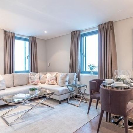 3 bedroom house with 1 reception and 2 bathrooms in Hyde Park, W2 - Photo 1