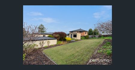 Bellerive Beauty on Clarence Street - Photo 5