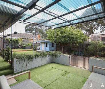 Charming Family Home with Bonus Self-Contained Bungalow - Photo 2