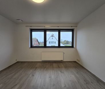 Moderne, energiezuinige woning (200m²) met 4 slaapkamers en tuin - Photo 5