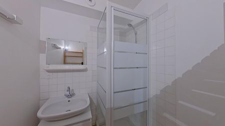 Location Appartement 1 pièce Meublé 20m² POITIERS 86000 - Photo 4