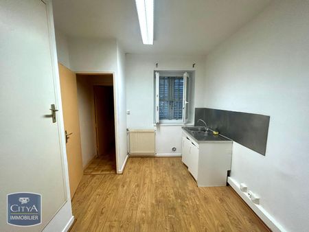 Location Appartement 1 pièce 37m² BOURG EN BRESSE 01000 - Photo 2