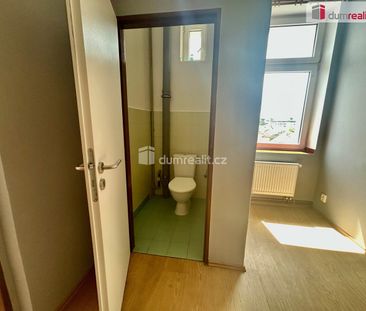 Pronájem bytu 2+1 86 m² - Fotografie 6