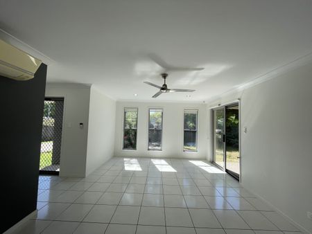 Ultra Modern and really close to beach - Photo 4