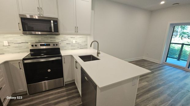 For Lease - 1100 Lackner Place Unit# 104, Kitchener, Ontario - Photo 1