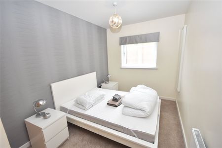 3 bedroom apartment to rent - Photo 5